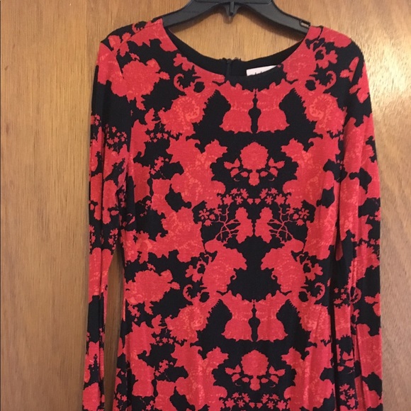 👗 - Picture 1 of 2