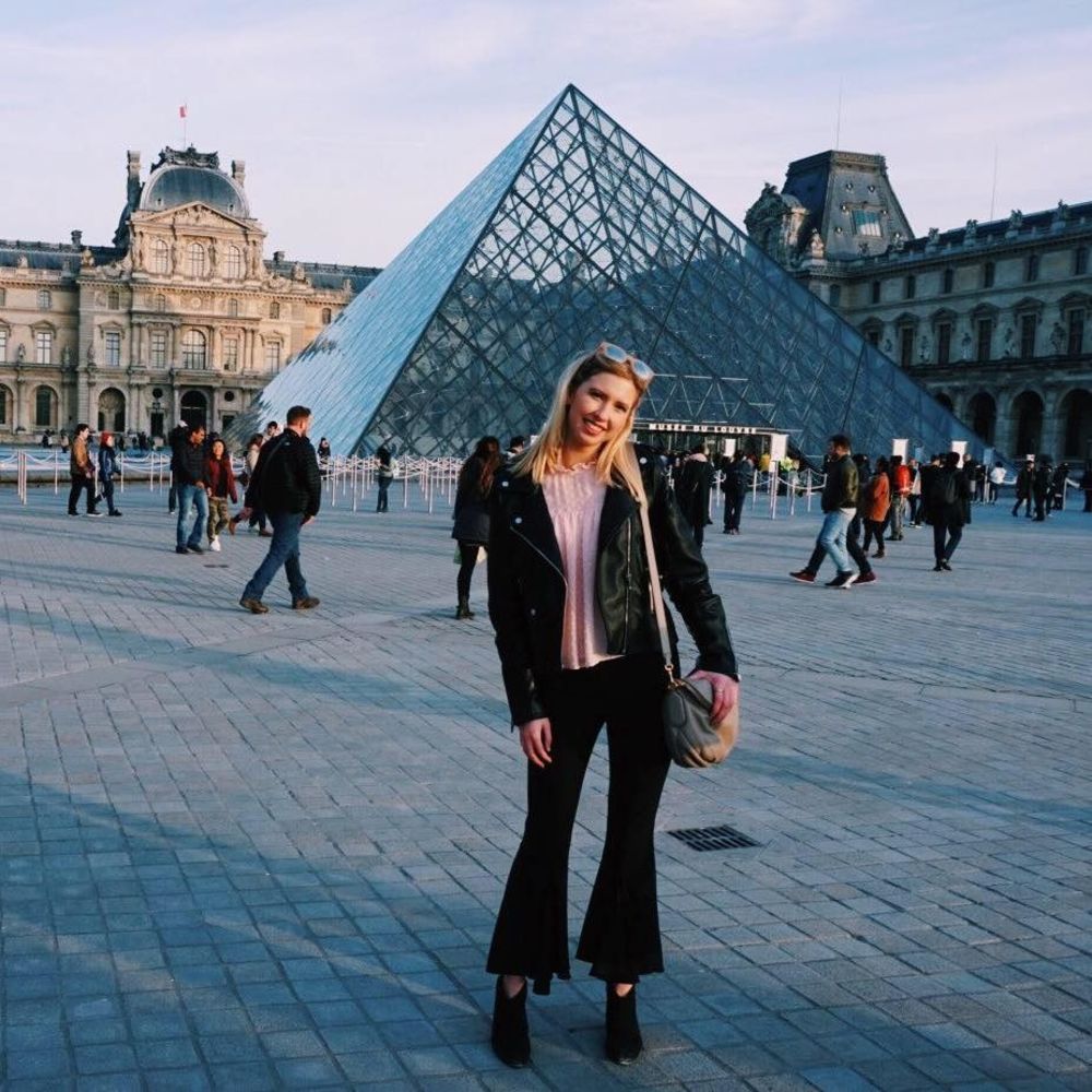 Meet your Posher, Molly