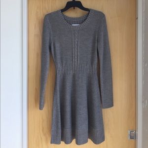 Jessica Simpson sweater dress size medium like new
