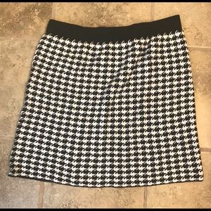 Houndstooth skirt - Size Large