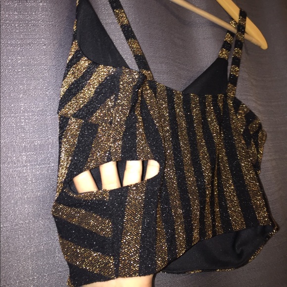 Black and Gold Shimmer Crop Top - Picture 3 of 5