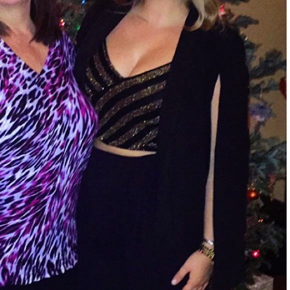 Black and Gold Shimmer Crop Top - Picture 5 of 5