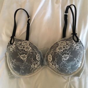 34D Victoria's Secret Lace Bra