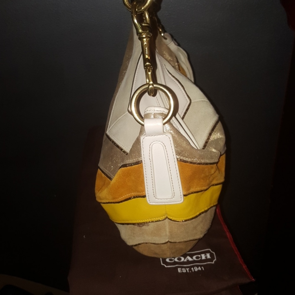 Handbag - Picture 3 of 4