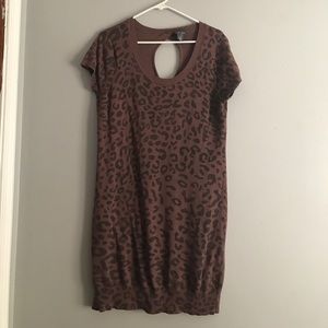 Plus size Leopard printed dress