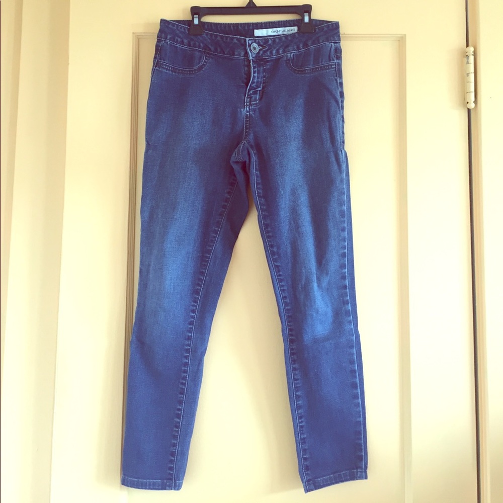 DKNY Stretchy Skinny Jeans