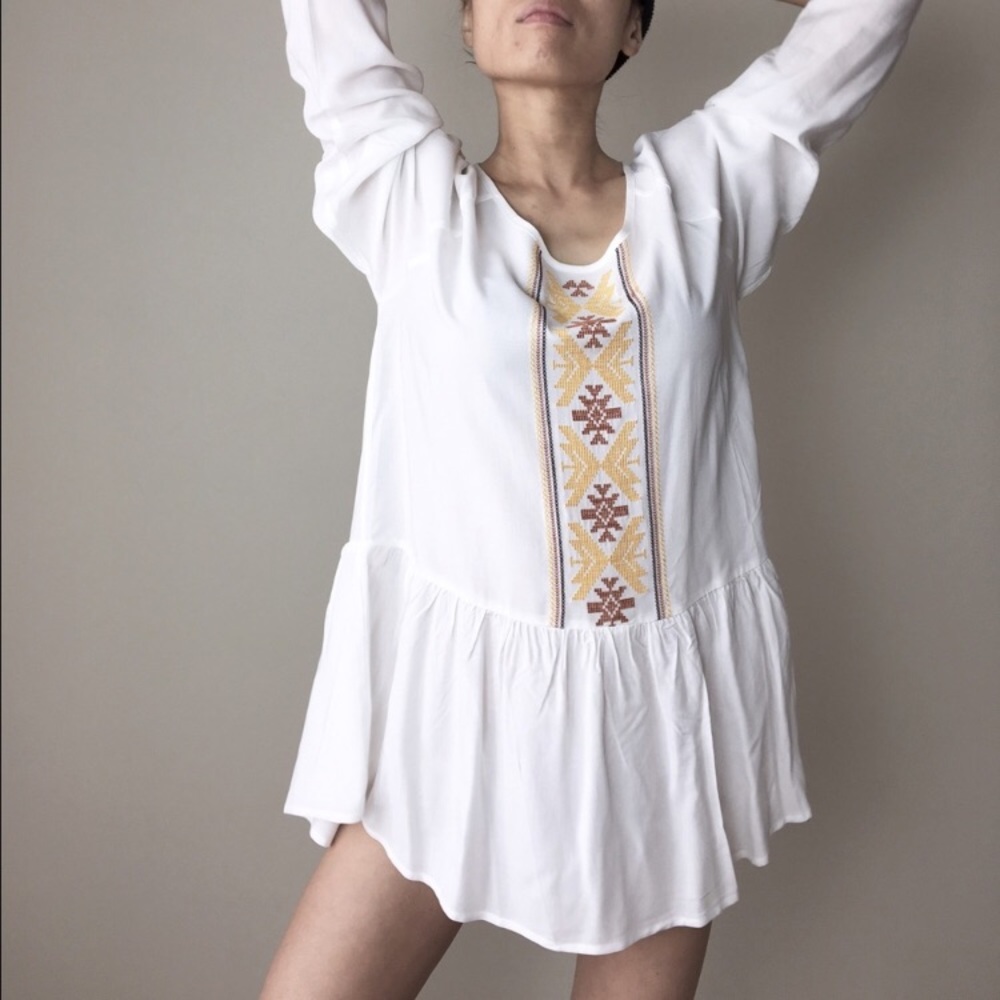 BOHO LUXE Embroidered dress. LAST PIECE - Picture 3 of 8