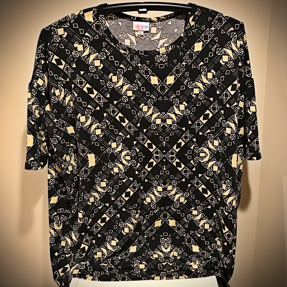 LULAROE Irma Black & Yellow Tribal Print Top 🦄