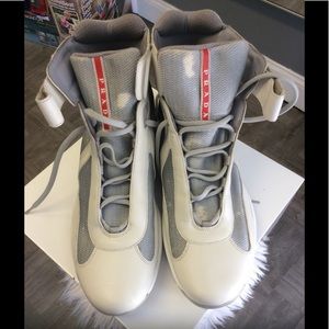 Authentic High Top Parda