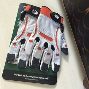 New - Bionic Elite Gloves