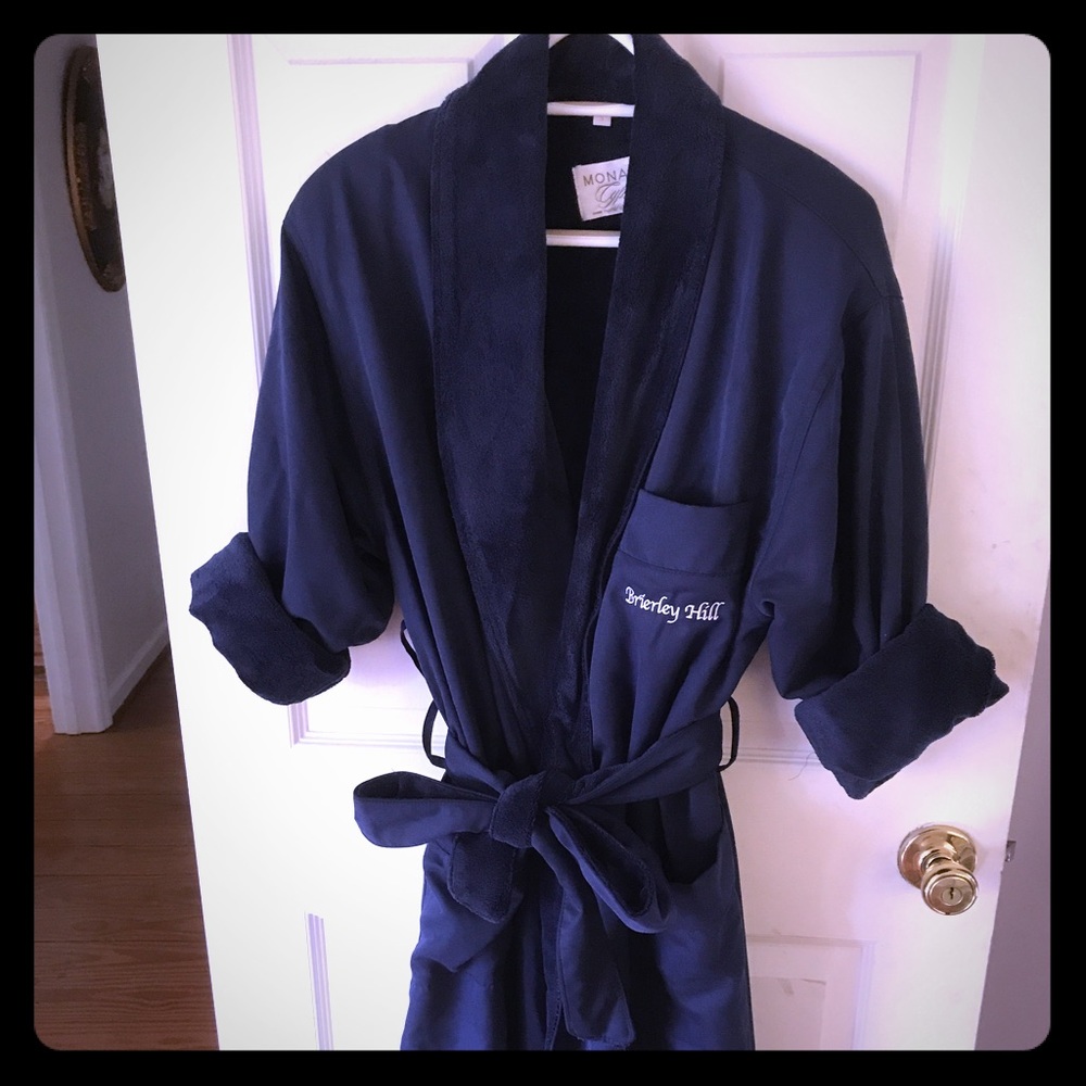 Brierley Hill Robe