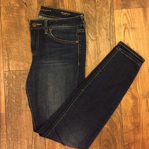 NWOT Elie Tahari Skinny Jeans 27R