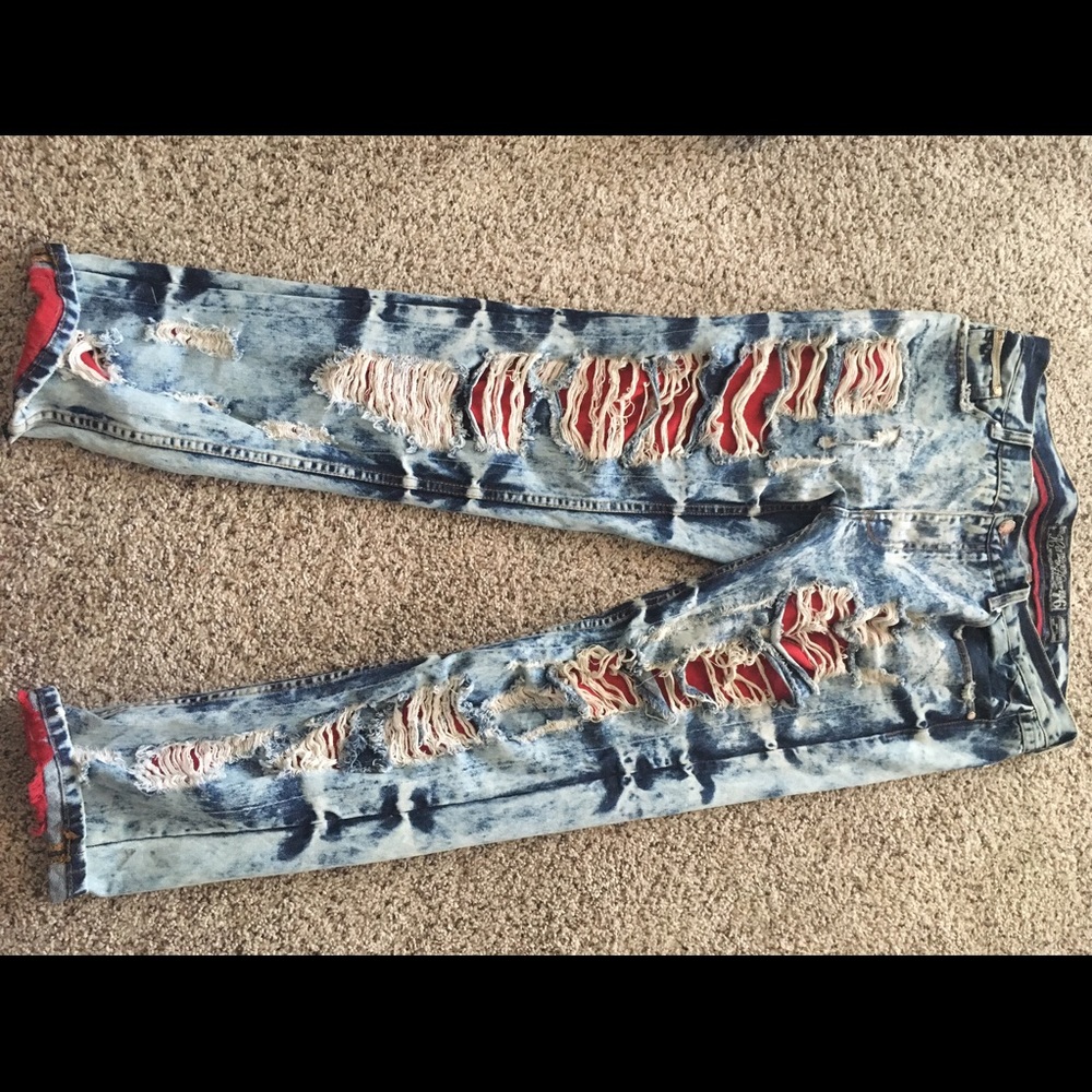 Heritage distressed denim jeans