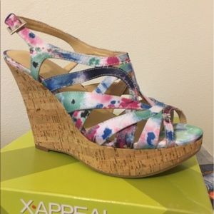 Flower Wedges New in Box size 9