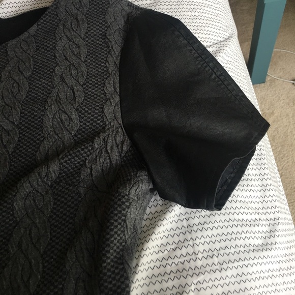 Donna Morgan sweater dress - Picture 2 of 4