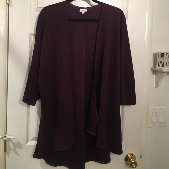 LuLaRoe Sweaters - 🎉Host Pick🎉 LuLaRoe Lindsay