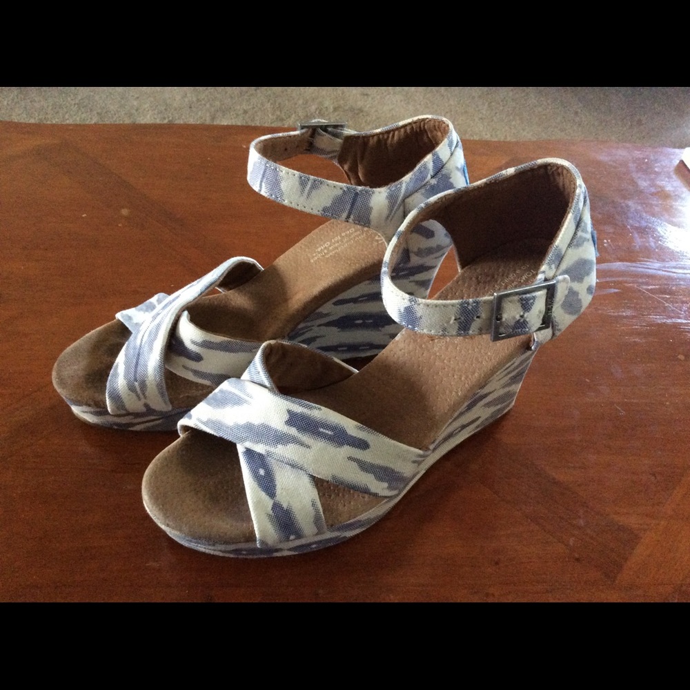 Toms Wedge Sandals