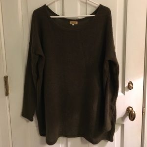 Olive piko sweater