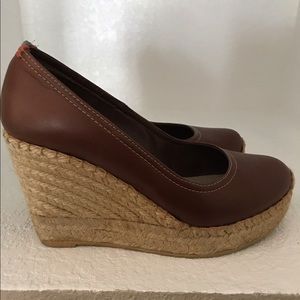 PENELOPE CHILVERS SCOOP WEDGE