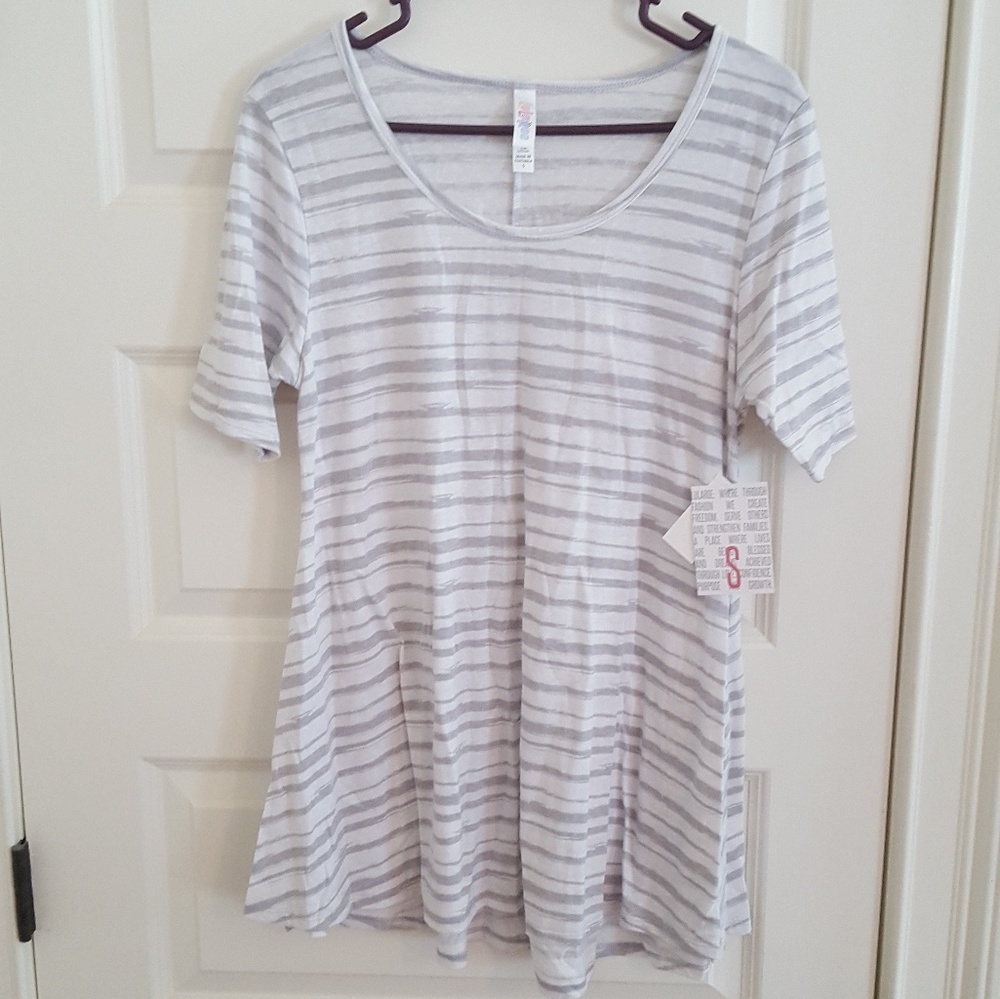LuLaRoe Perfect T