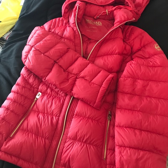 Michael Kors Jackets & Blazers - 🆕Michael Kors Puff Coat