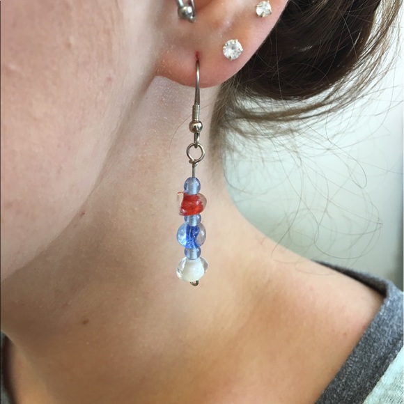 Multicolored Bracelet and Earrings - Picture 3 of 3