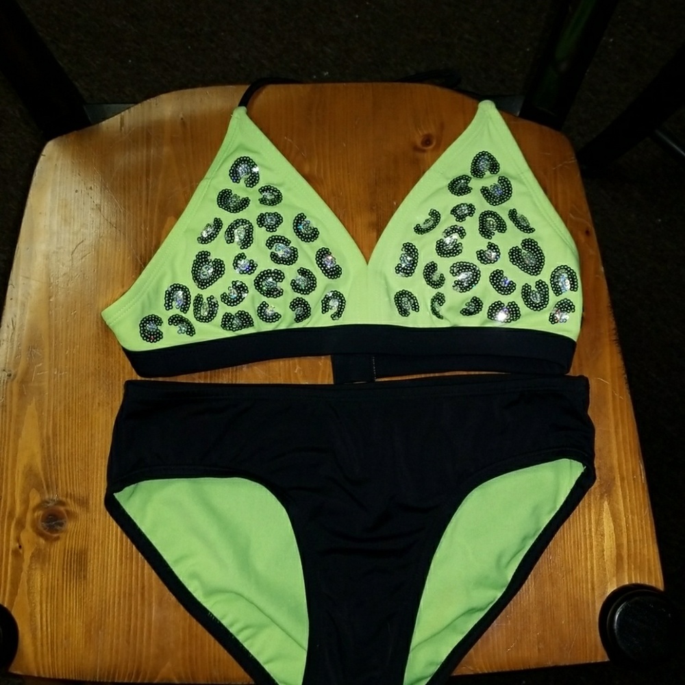 KIDS...GIRL   2 piece girls suit