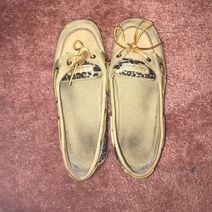 AUTHENTIC SPERRY BOAT SHOES!!! USED CHEETAH PRINT