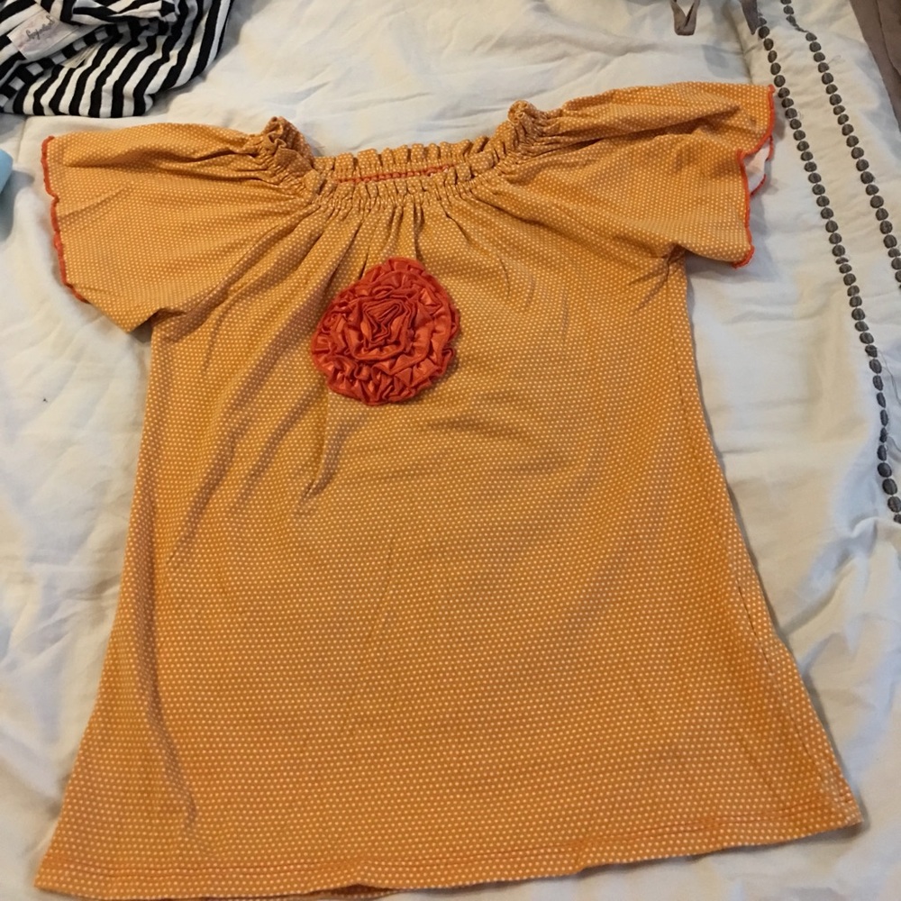 Persnickety top