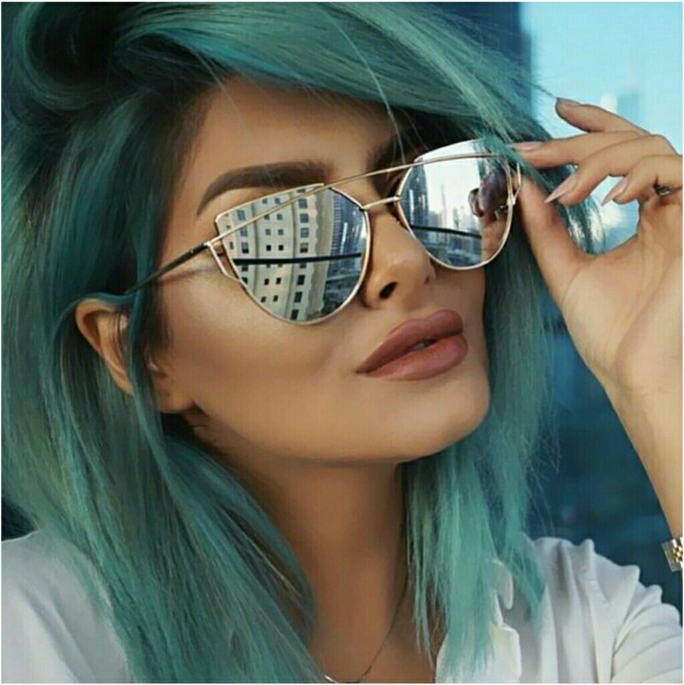 Cat Eye Sunnies - Picture 4 of 4