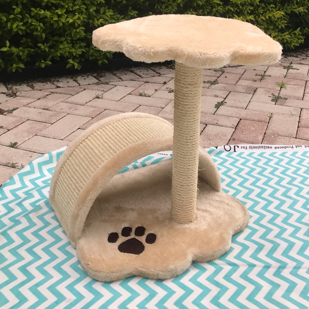 Cat tower and Scratcher 🐱