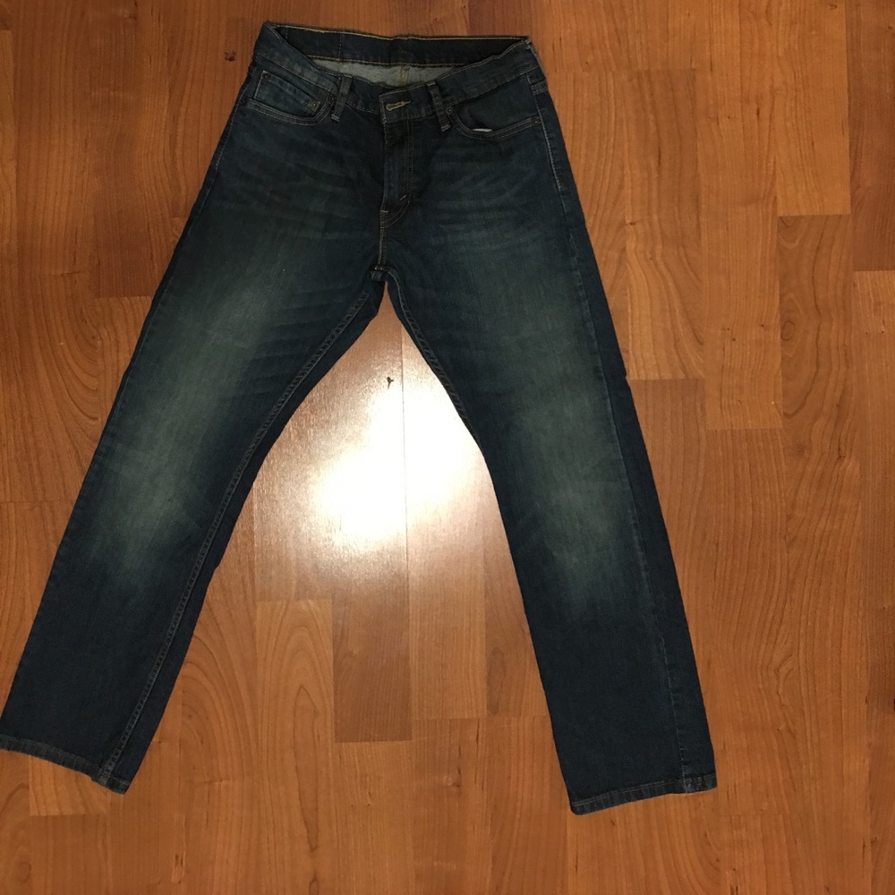 LIKE NEW Levi 514 fit jeans. 30x30