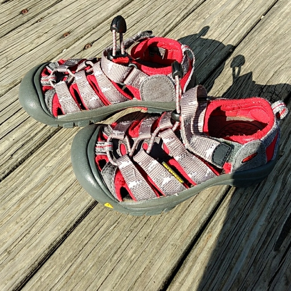 Kids Keen shoes