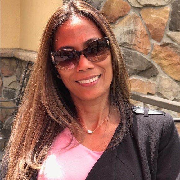 Meet your Posher, Josephine - Picture 2 of 4