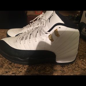 Air Jordan 12 Taxi