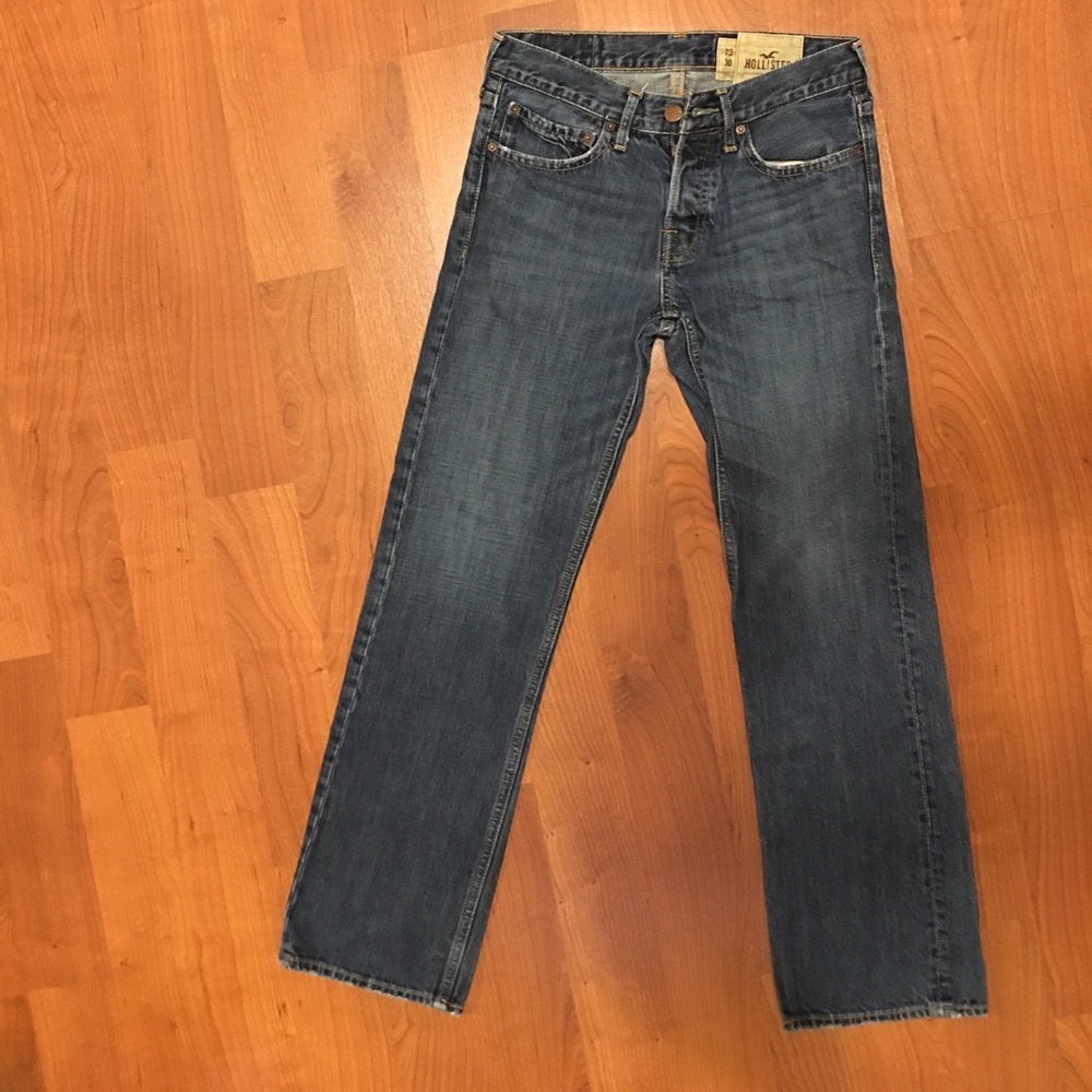 Men's Hollister Jeans. In great shape. Size 28x30