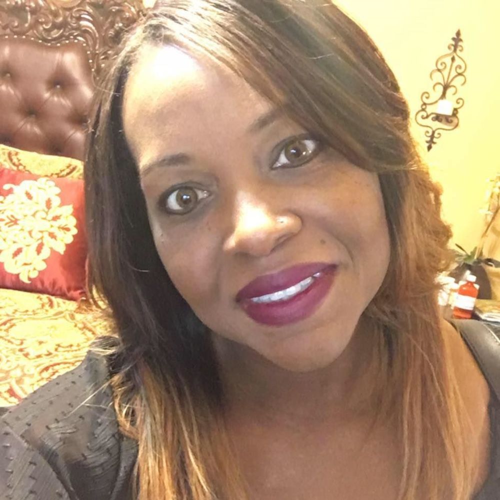 Meet your Posher, Ayanna