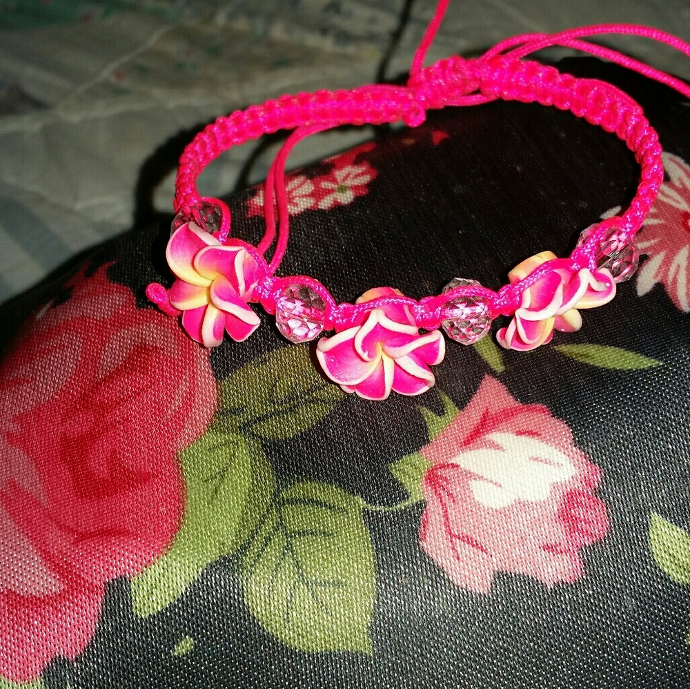 Breaclet cute for summer!