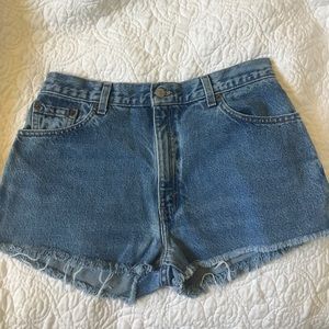 Vintage Levi's High-waisted Shorts