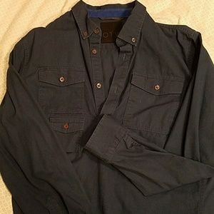 Vans pull over shirt