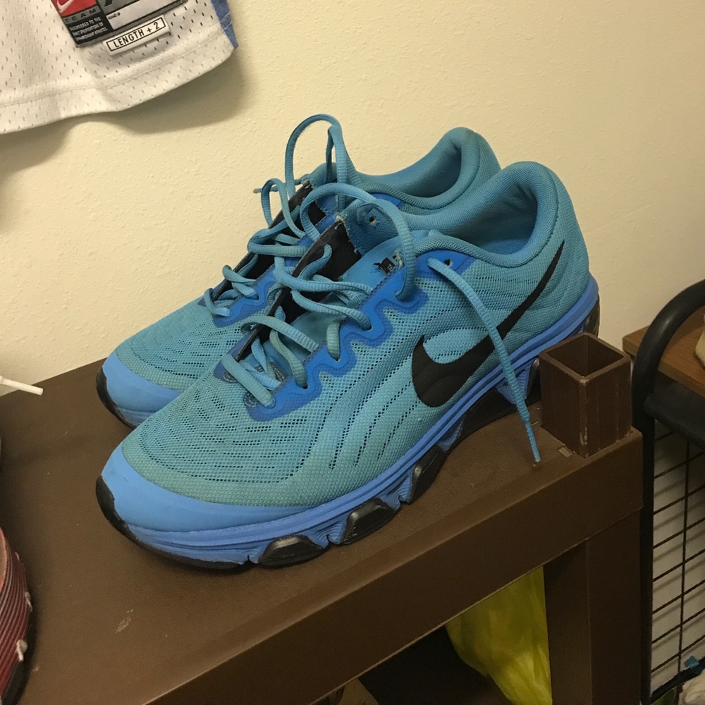 Tailwind 6 Nike air max sz 10