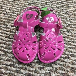 Stride Rite toddler size 6 pink sandals