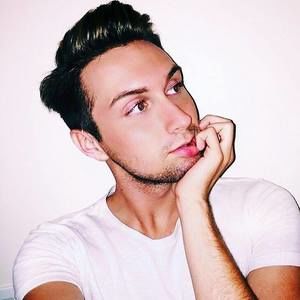 Meet your Posher, Johnathon