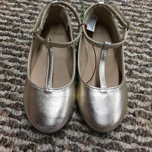 Gymboree toddler size 6 gold dress shoes