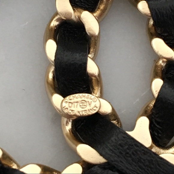 ✖️ SOLD ✖️ Chanel Chain Brooch - Picture 3 of 3