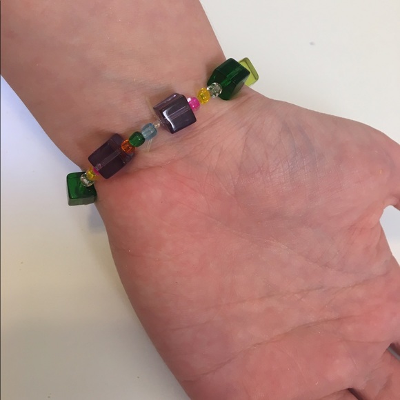 Multicolored Bracelet and Earrings - Picture 3 of 4