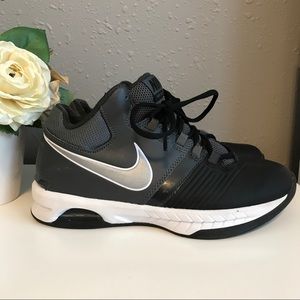 Nike Women's Air Visi Pro V Basketball Shoes