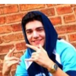 Meet your Posher, Zac