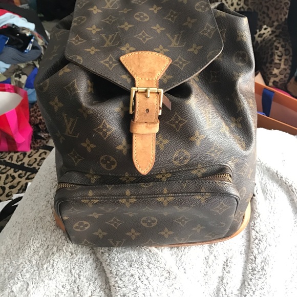 💯 Authentic Louis Vuitton backpack- SOLD - Picture 1 of 8