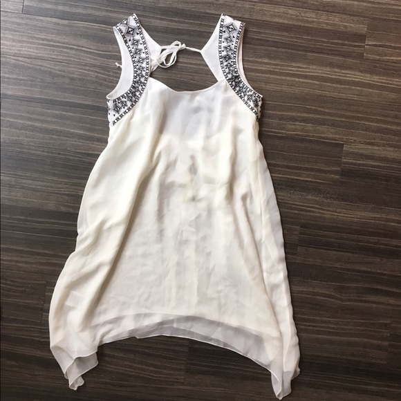 BCBG white embroidered yoke dress - Picture 4 of 6